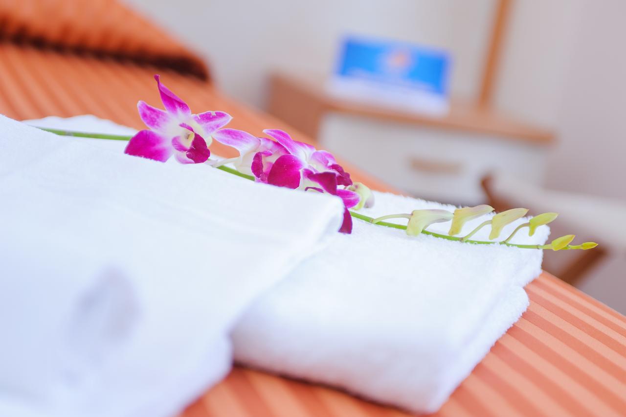Hotel Nuova Medusa リミニ エクステリア 写真